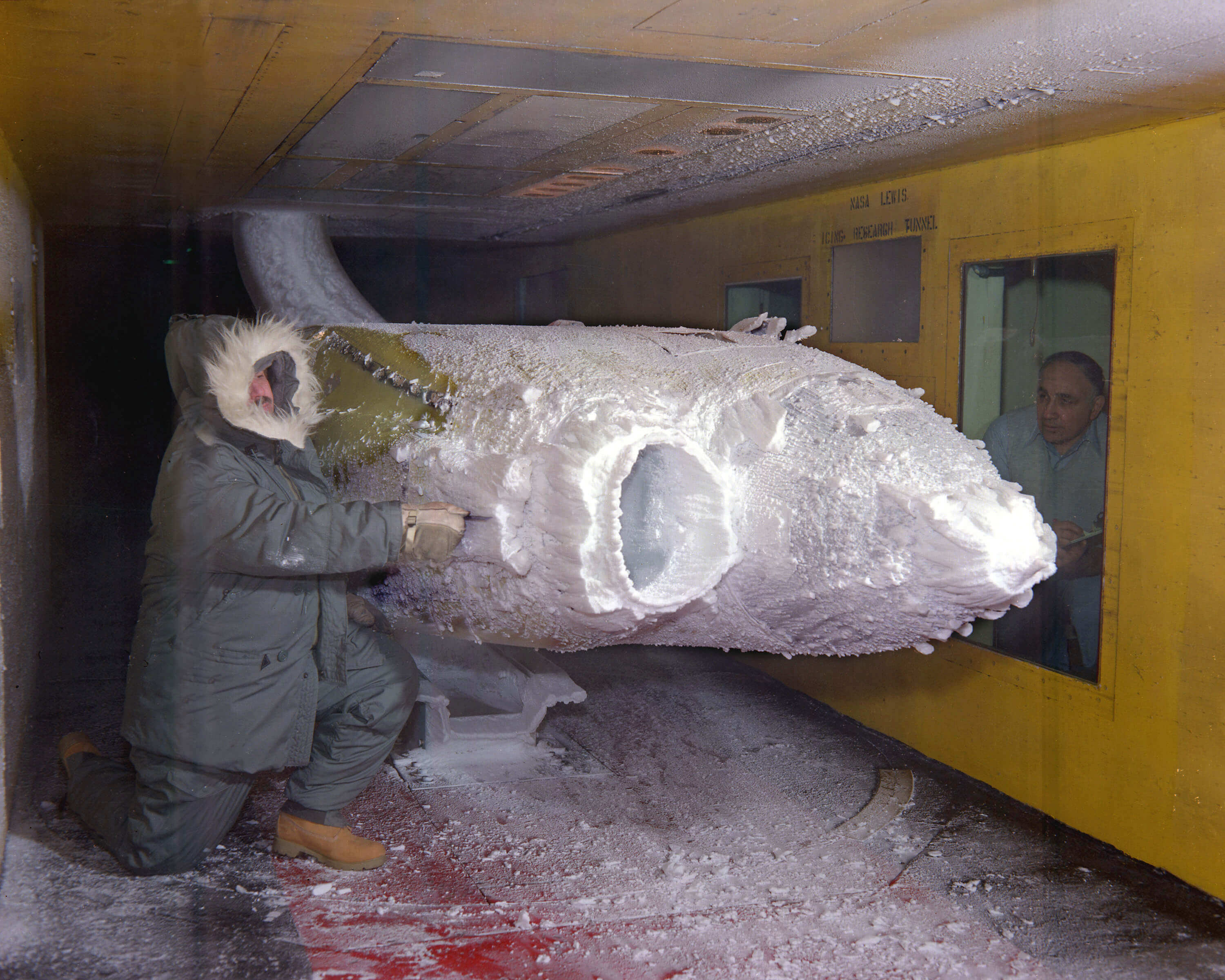 Indoor testing of ice accumulation.