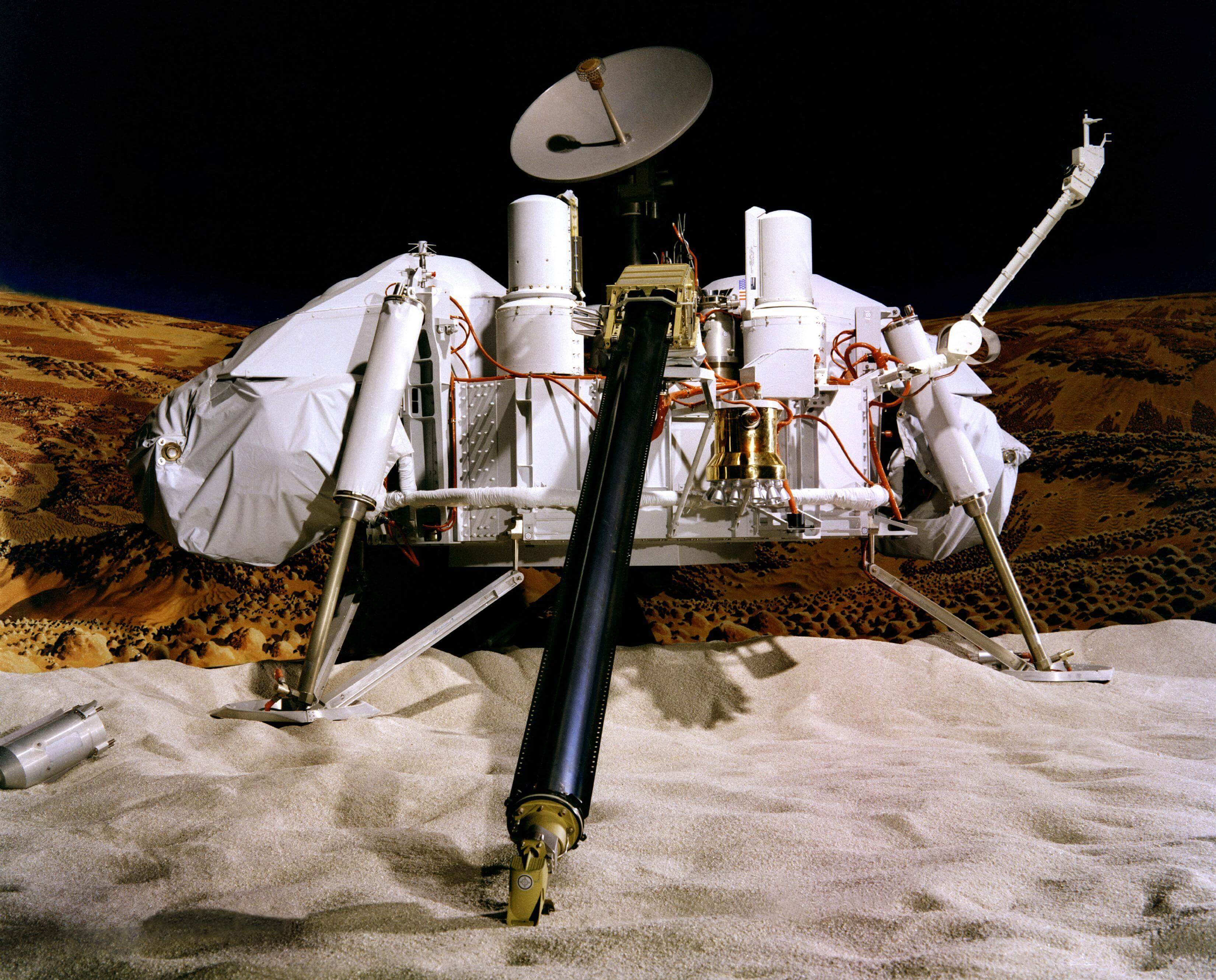 A model of the Viking Mars landers 