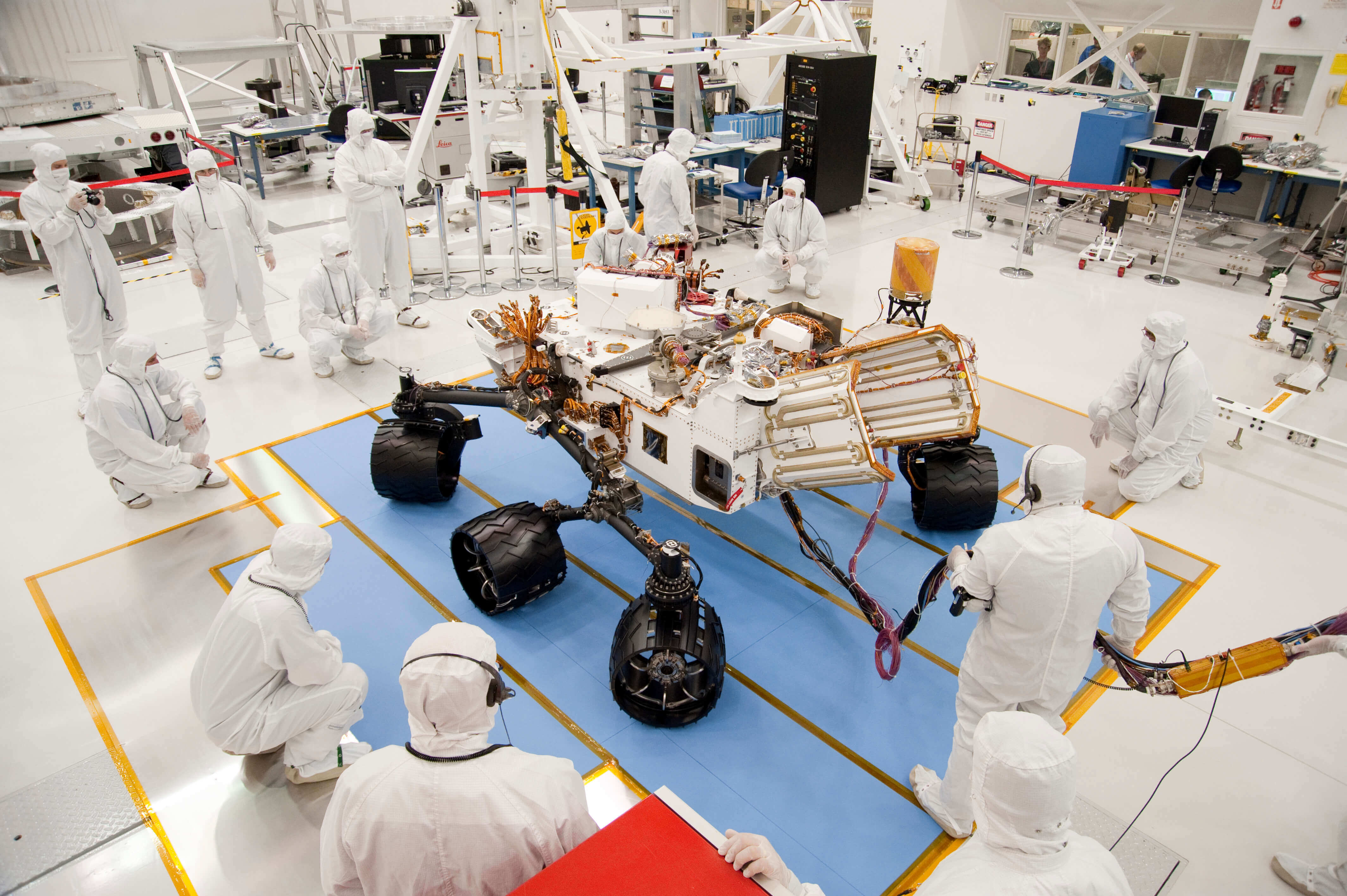 NASA engineers in clean room with the Curiosity Mars rover 