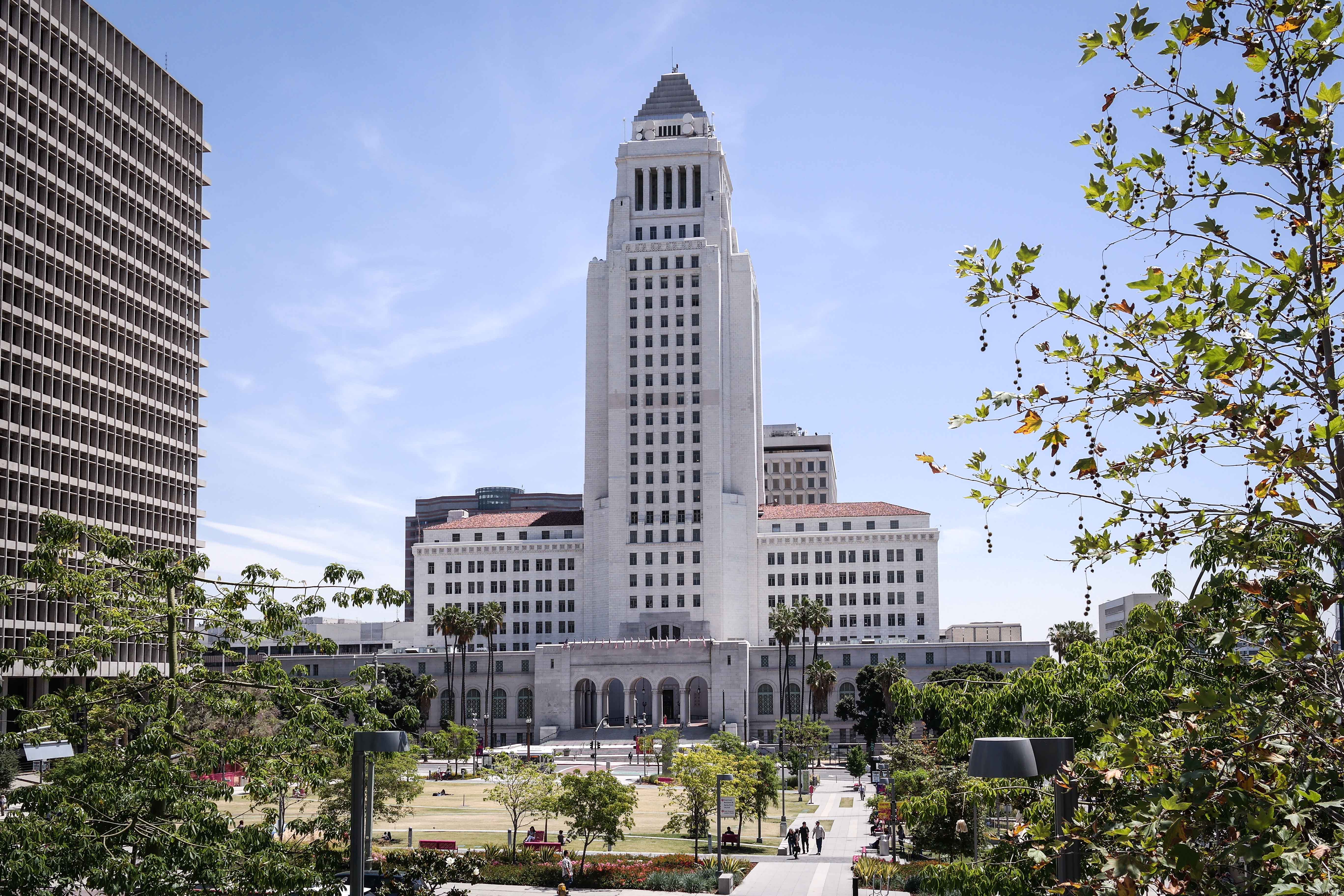 Los Angeles City Hall, reinforced with NASA-influenced fluidic dampers 